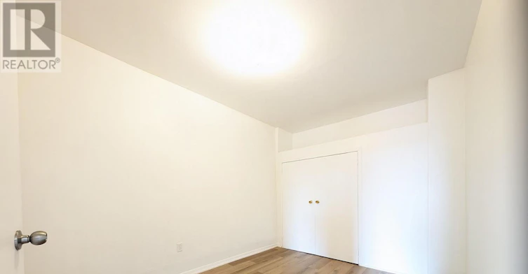 2-827 Talbot Street, St. Thomas, ON, N5P 1C3 - 2