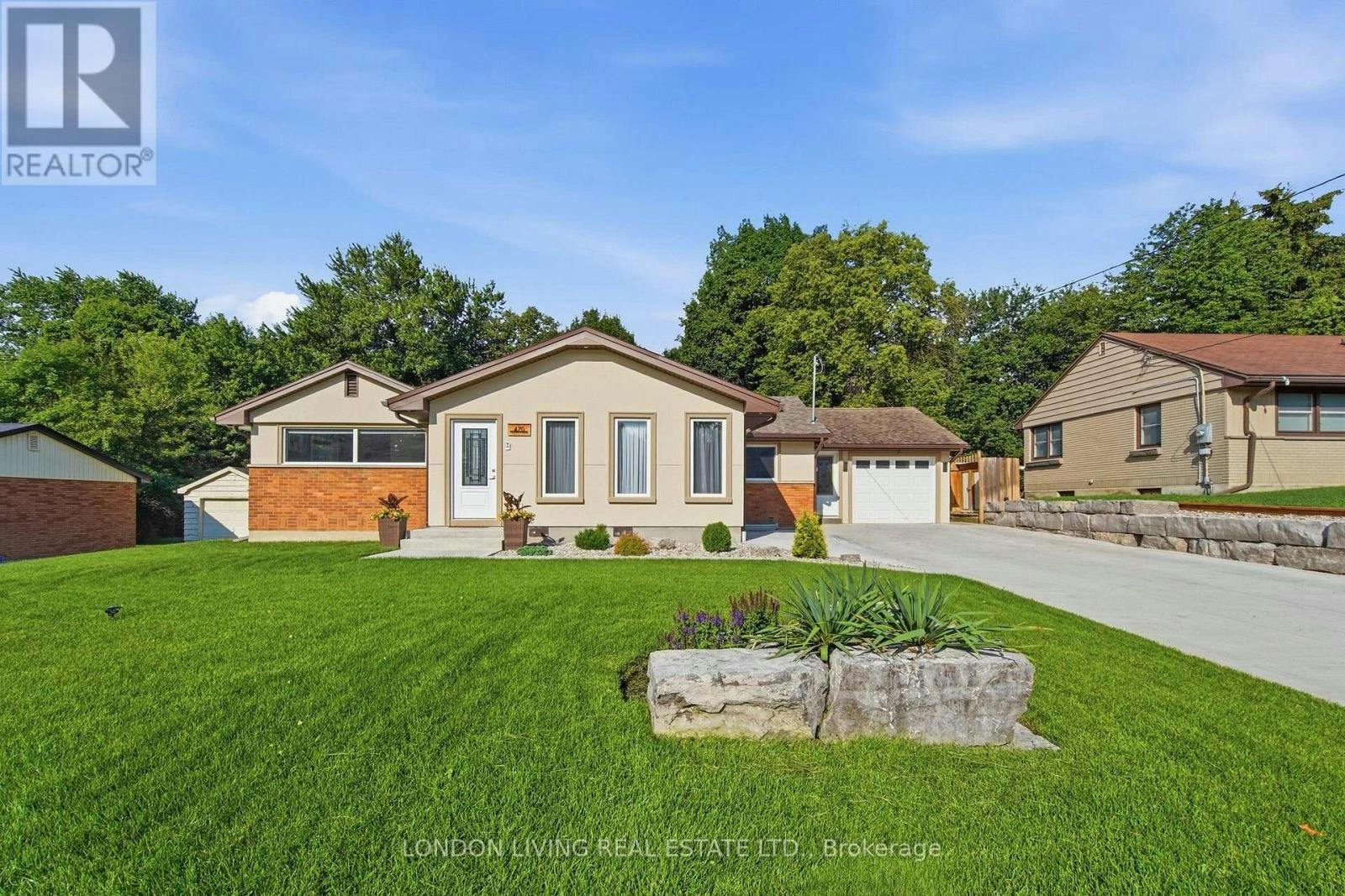 470 Coombs Avenue, London, ON, N6G 1J7