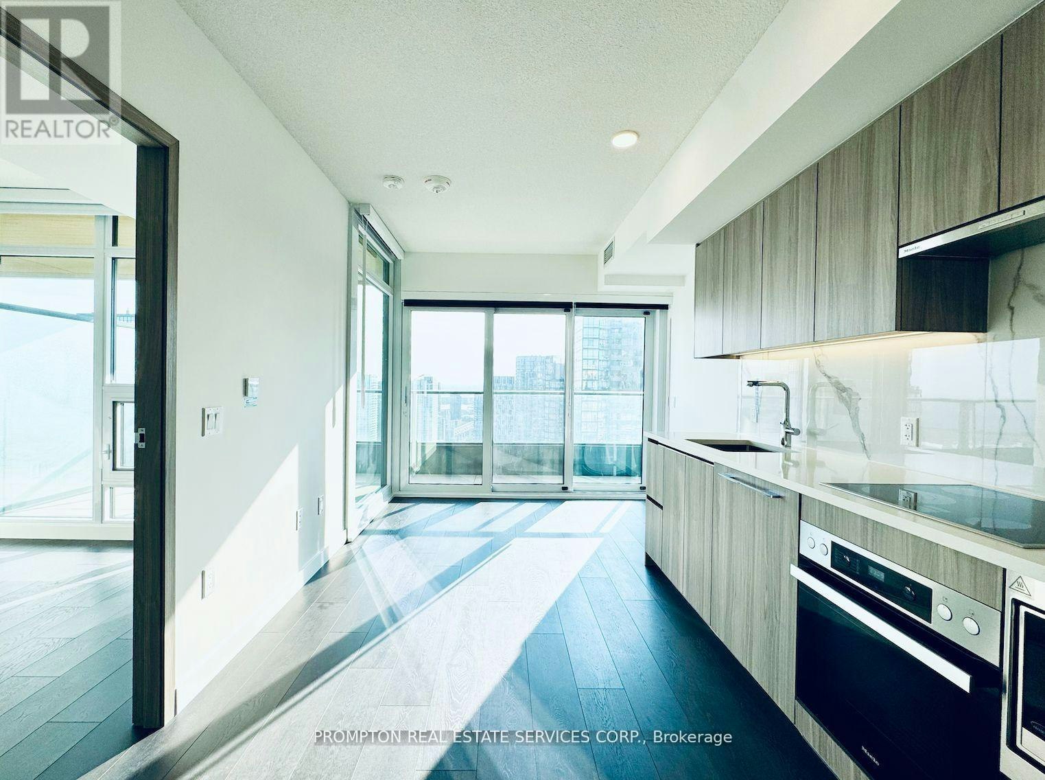 4101-3 Concord Cityplace Way, Toronto, ON, M5V 0X4 - 5