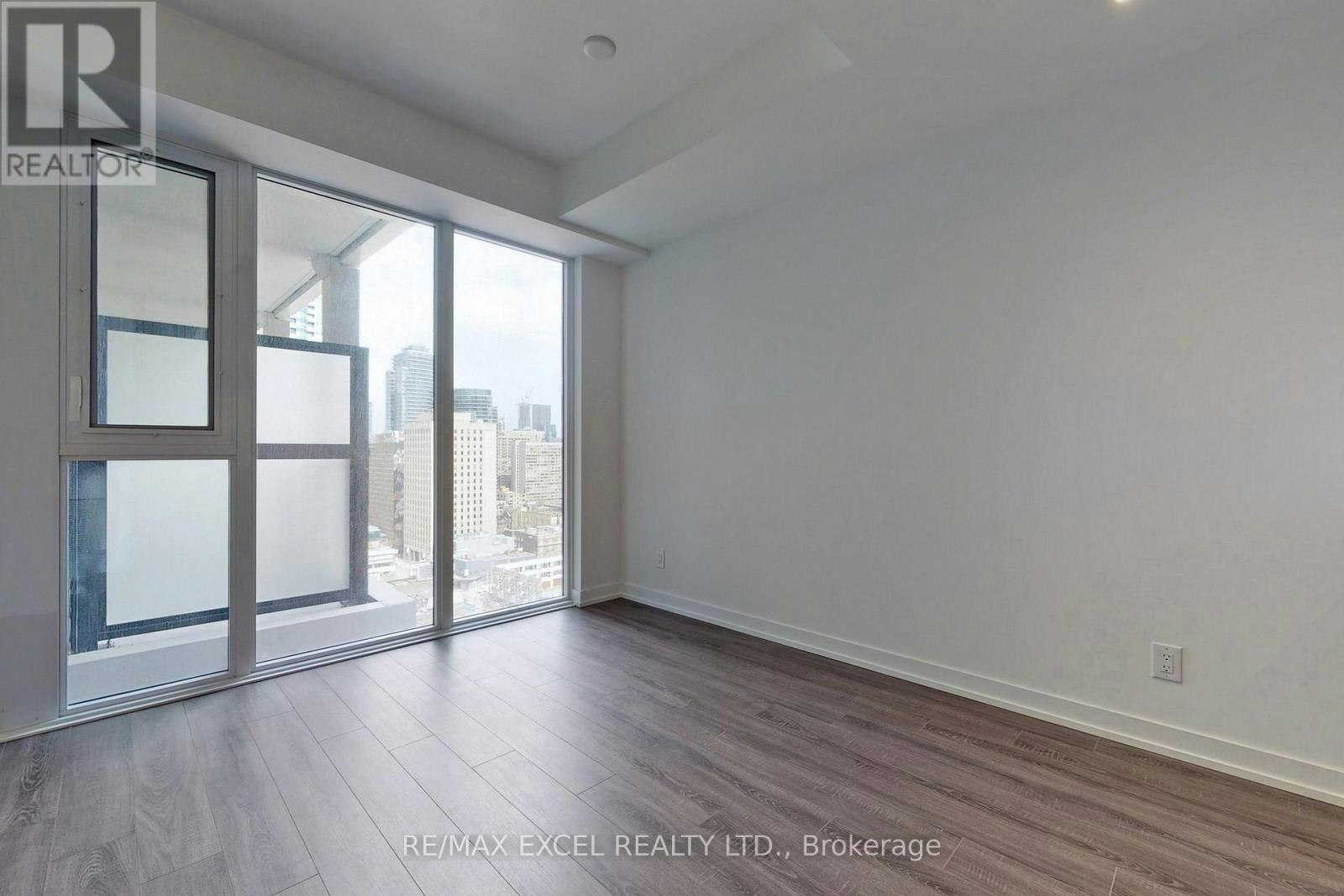 1720-20 Edward Street, Toronto, ON, M5G 1C9 - 9