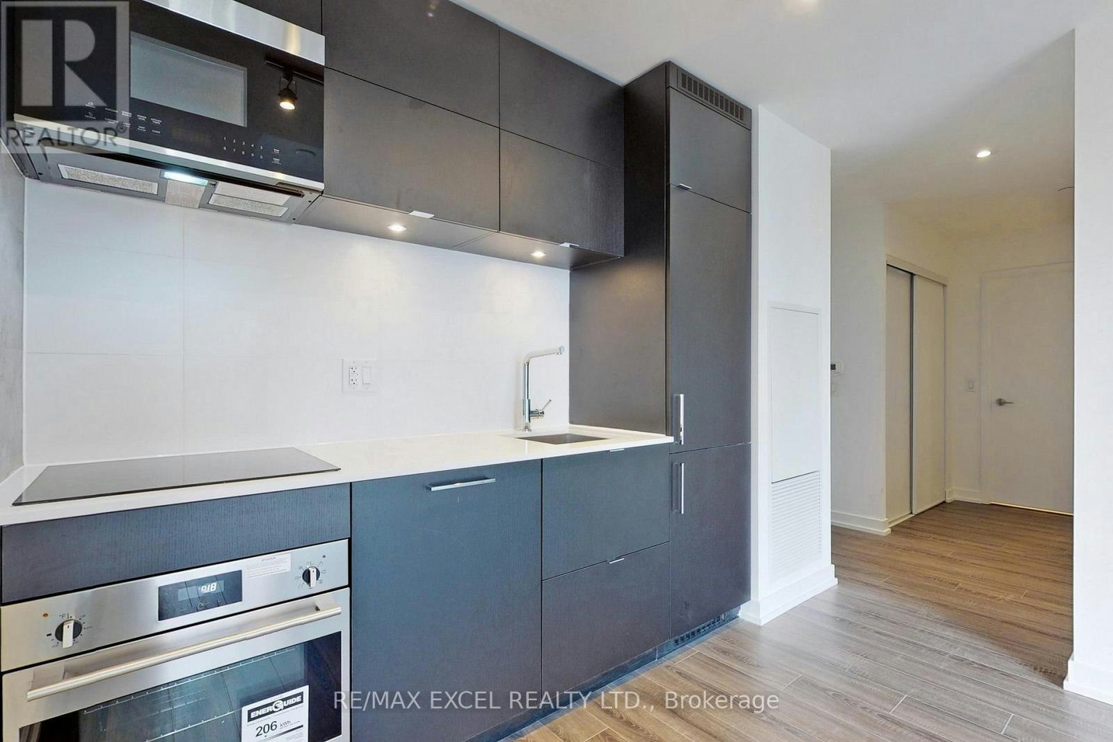 1720-20 Edward Street, Toronto, ON, M5G 1C9 - 18