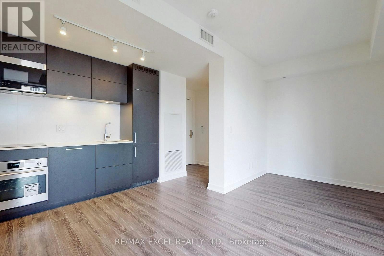 1720-20 Edward Street, Toronto, ON, M5G 1C9 - 7