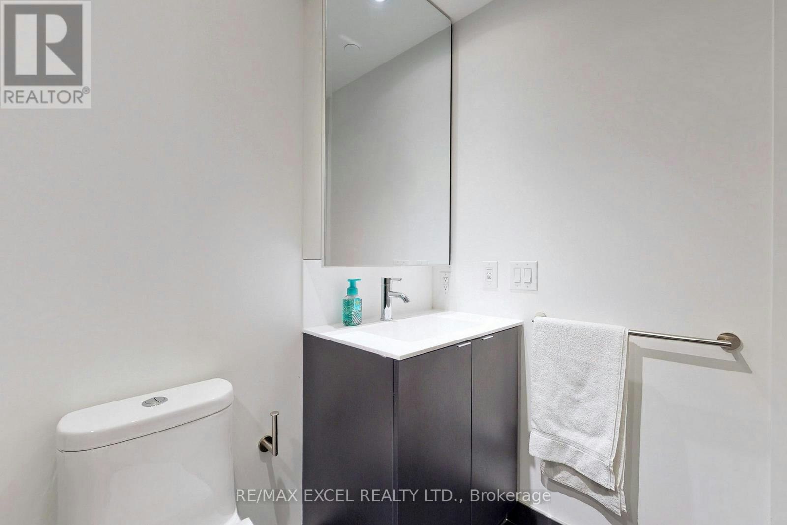 1720-20 Edward Street, Toronto, ON, M5G 1C9 - 25