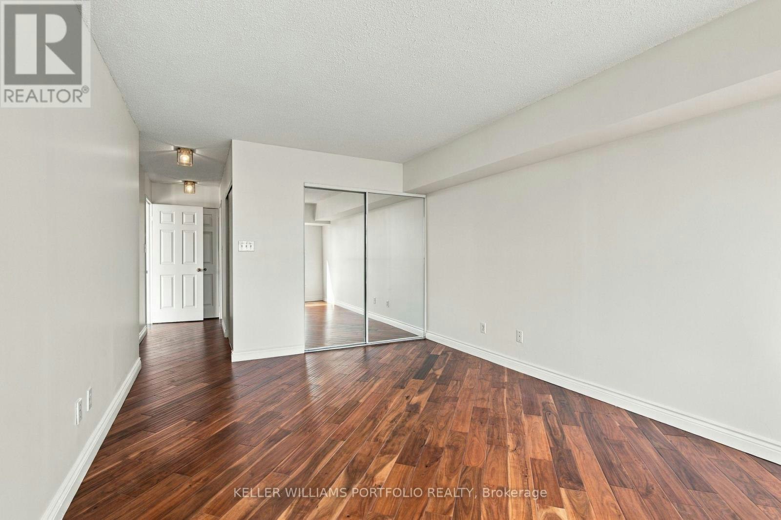 940-22 Southport Street, Toronto, ON, M6S 4Y9 - 20
