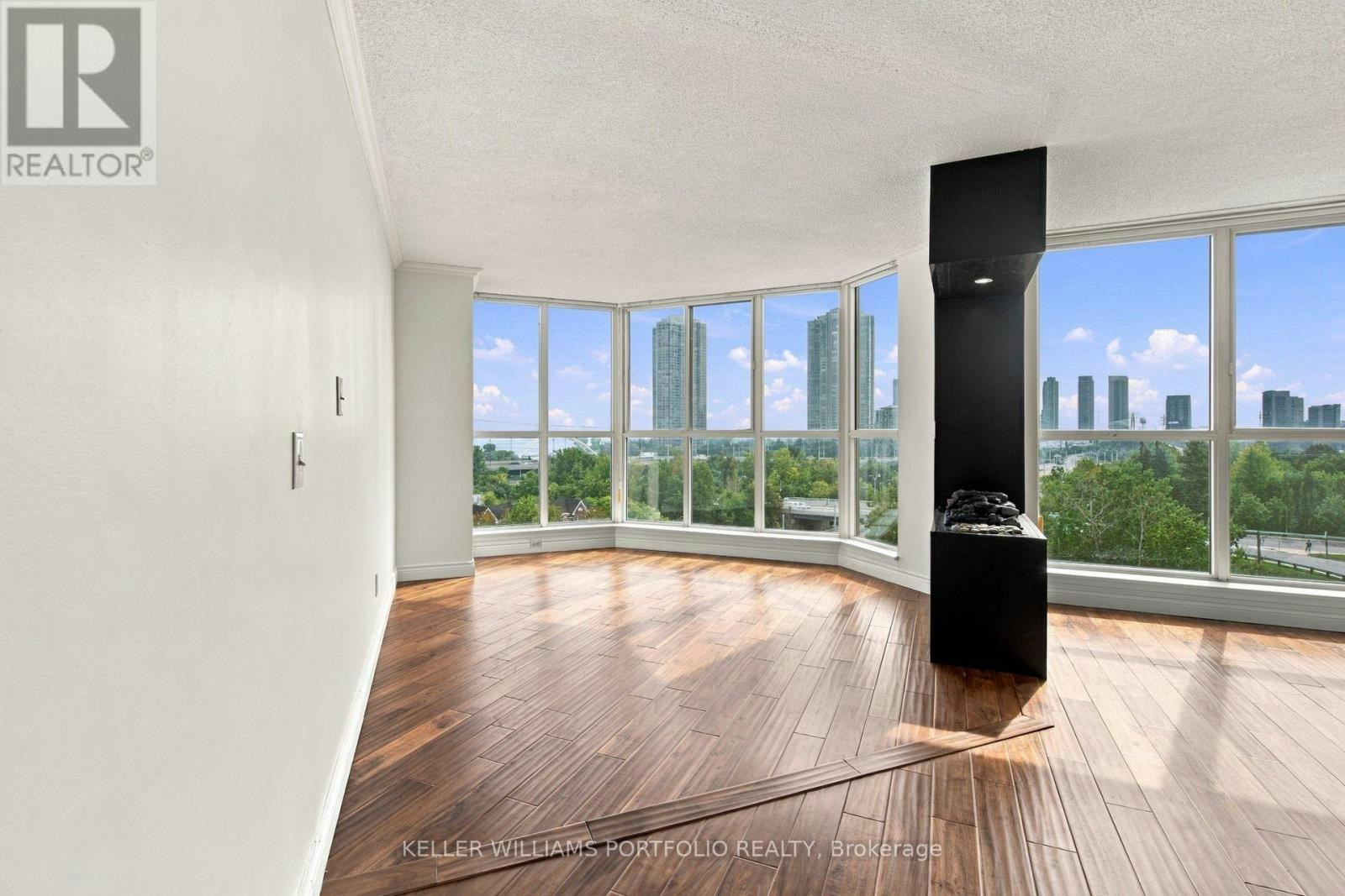 940-22 Southport Street, Toronto, ON, M6S 4Y9 - 16