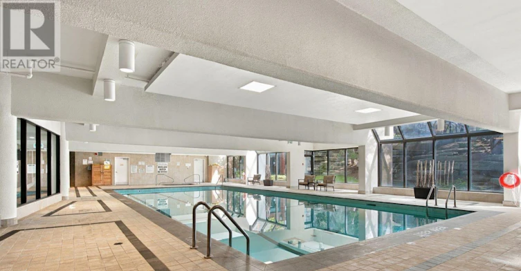 940-22 Southport Street, Toronto, ON, M6S 4Y9 - 34