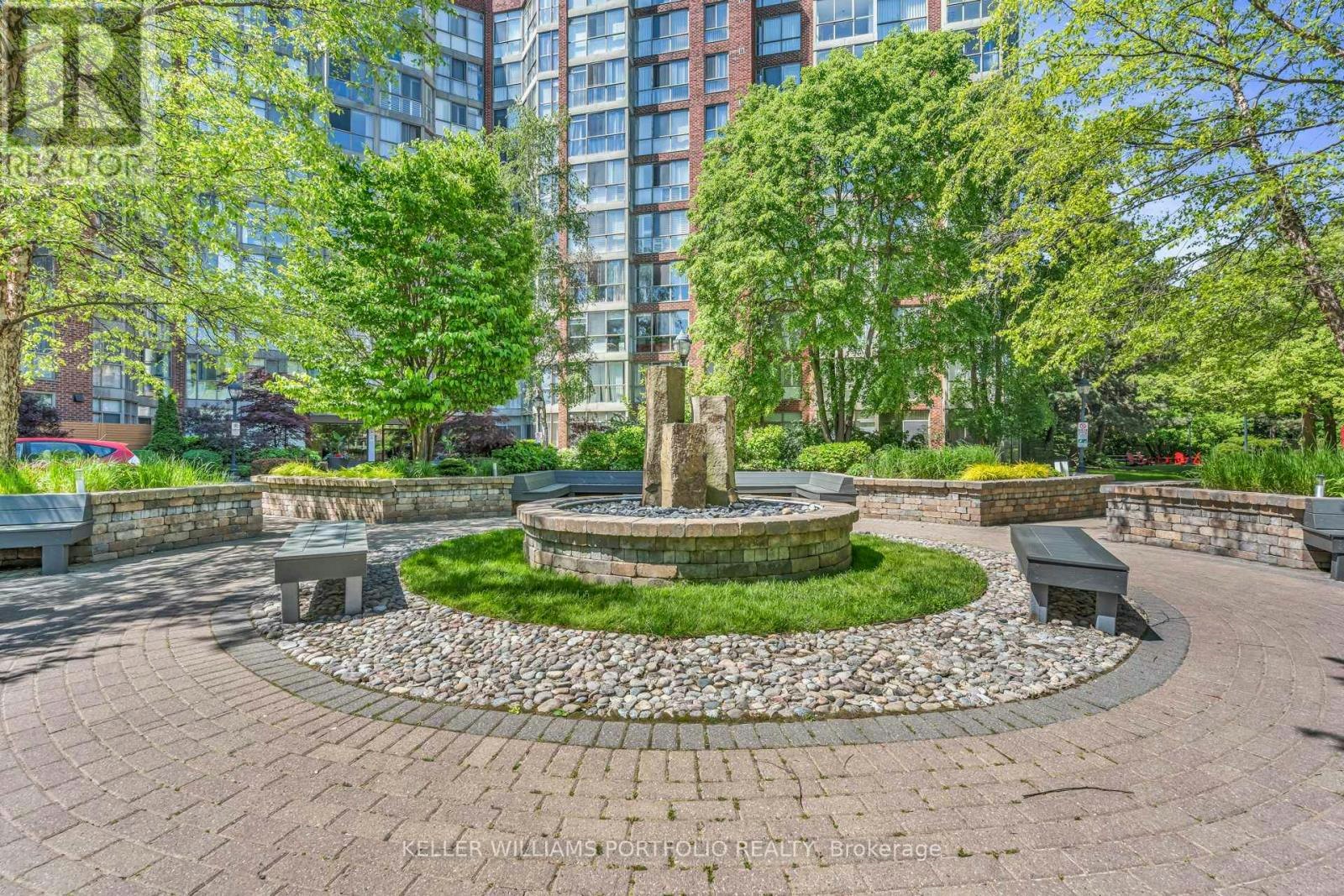 940-22 Southport Street, Toronto, ON, M6S 4Y9 - 39