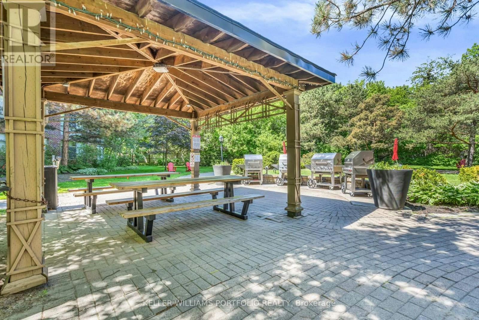 940-22 Southport Street, Toronto, ON, M6S 4Y9 - 40
