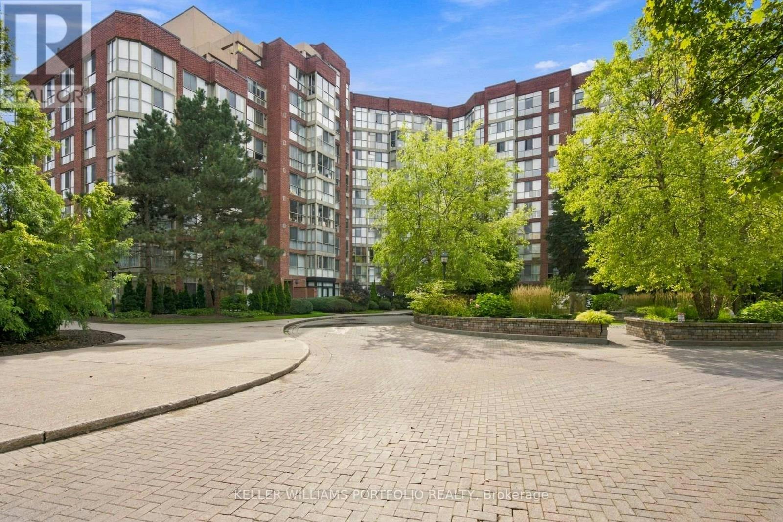 940-22 Southport Street, Toronto, ON, M6S 4Y9 - 27