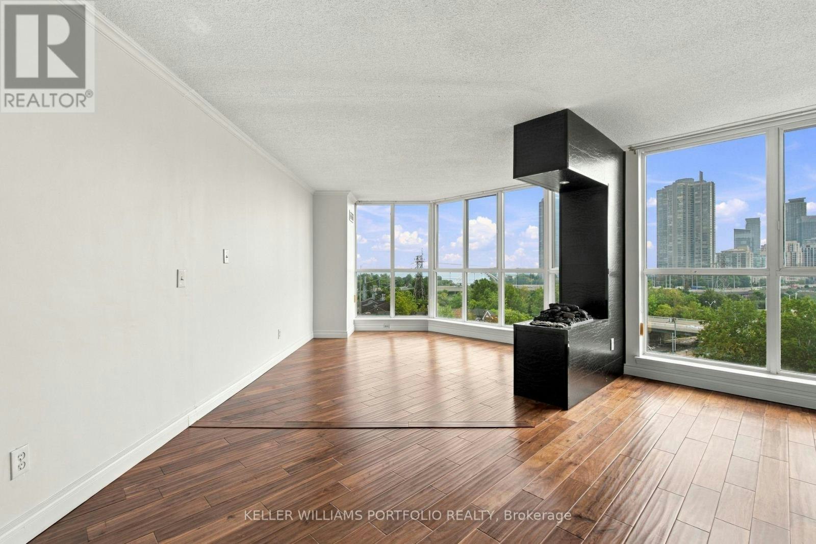 940-22 Southport Street, Toronto, ON, M6S 4Y9 - 15