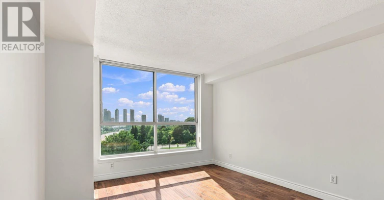 940-22 Southport Street, Toronto, ON, M6S 4Y9 - 23