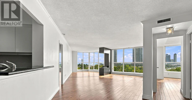 940-22 Southport Street, Toronto, ON, M6S 4Y9 - 7