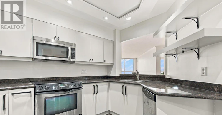 940-22 Southport Street, Toronto, ON, M6S 4Y9 - 14