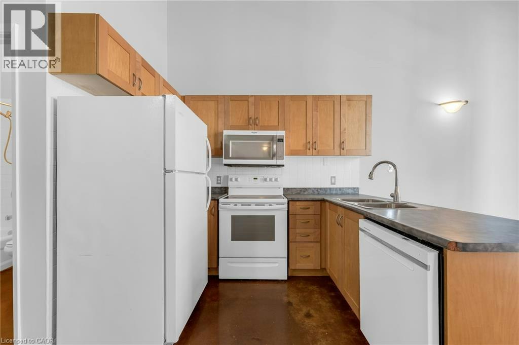 405-11 Rebecca Street, Hamilton, ON, L8R 3H7 - 3