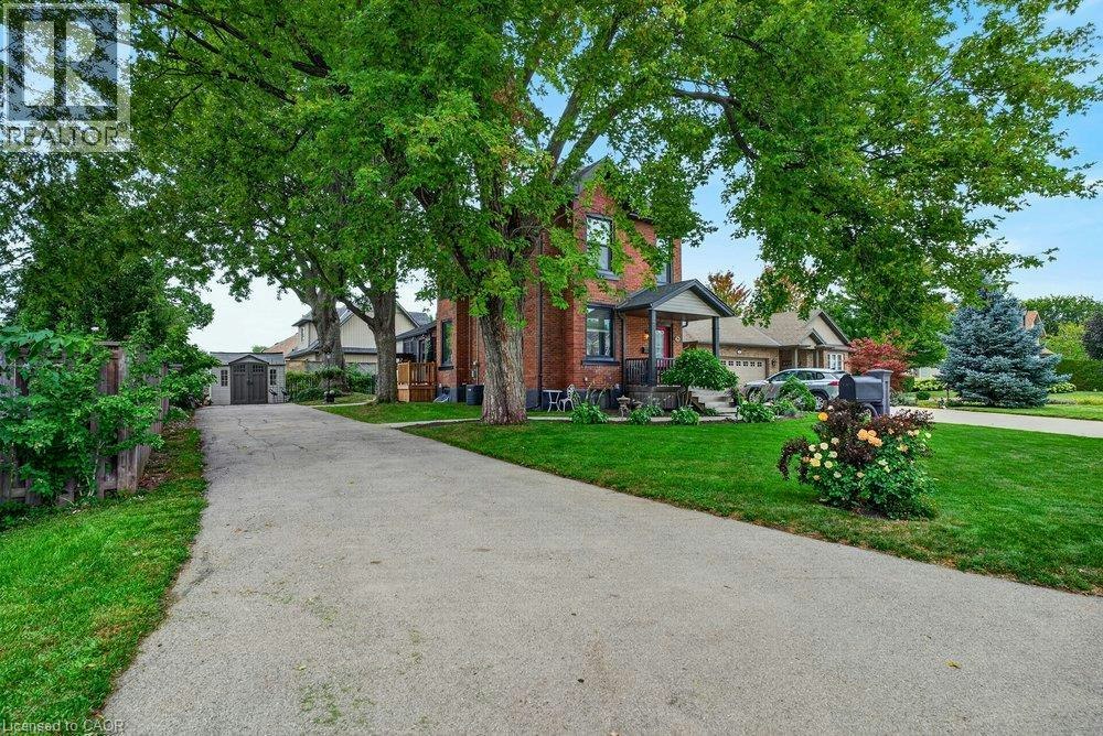 25 Book Road, Grimsby, ON, L3M 2M3