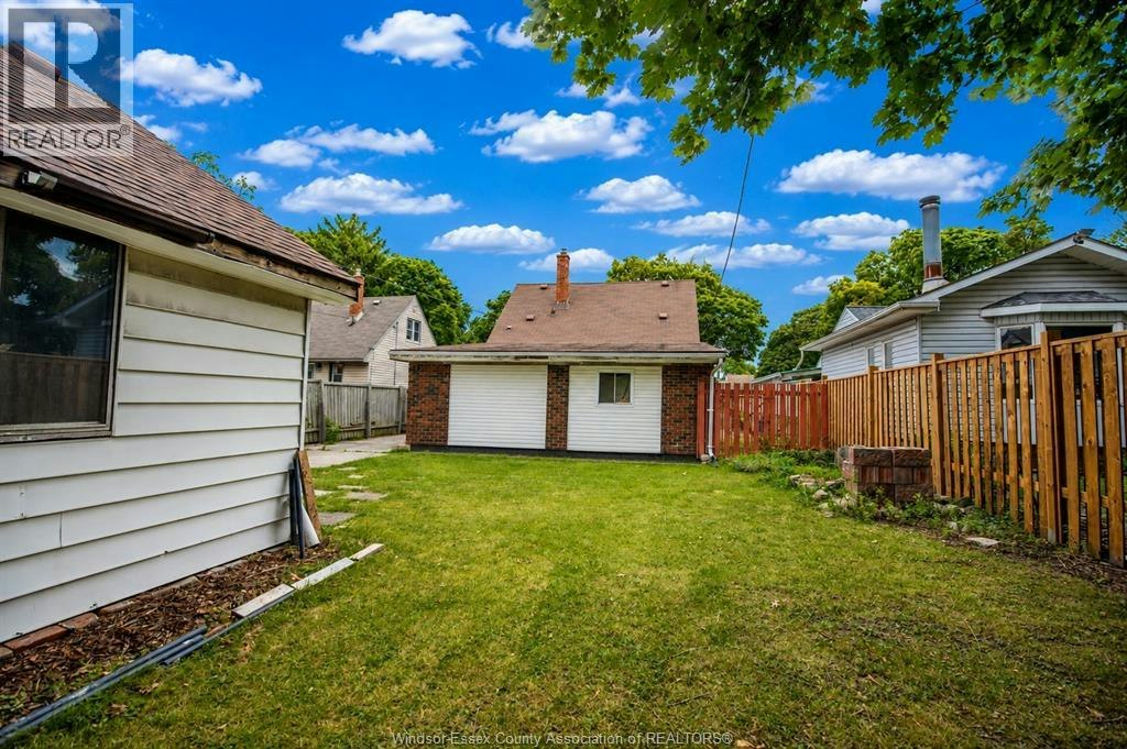 1081 Rankin Avenue, Windsor, ON, N9B 2S2 - 12