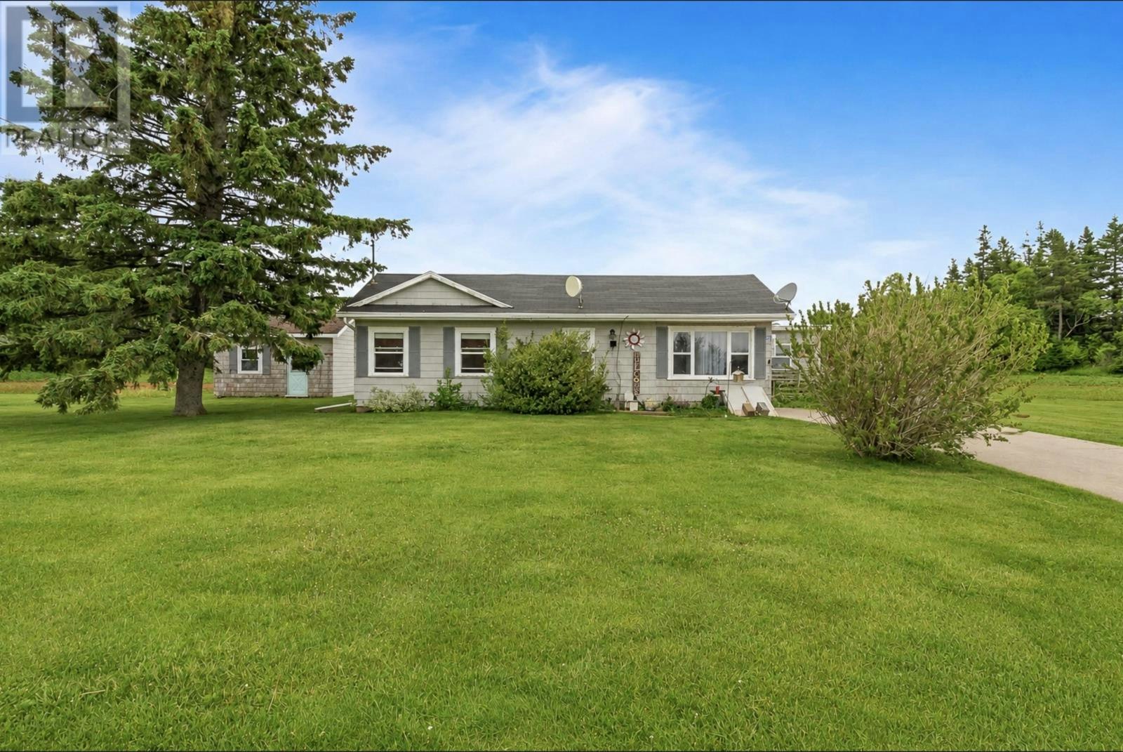 28 Bells Point Road, Cape Traverse, PE, C0B 1X0