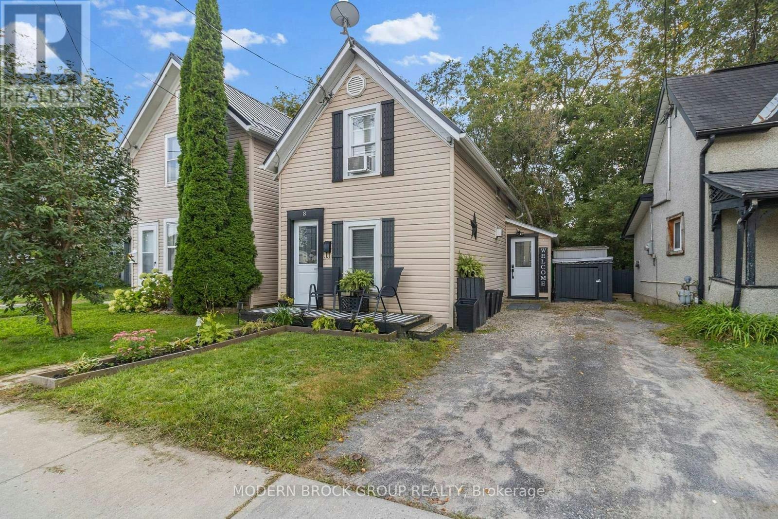 8 Elm Street, Brockville, ON, K6V 5M6