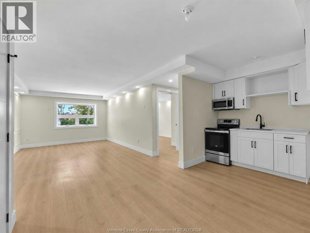102-670 Cameron, Windsor, ON, N9B 1Z1