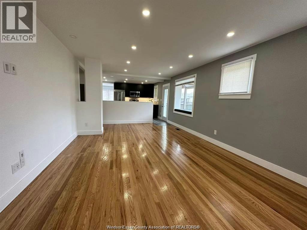 1112 Eastlawn Avenue, Windsor, ON, N8S 3J2 - 3
