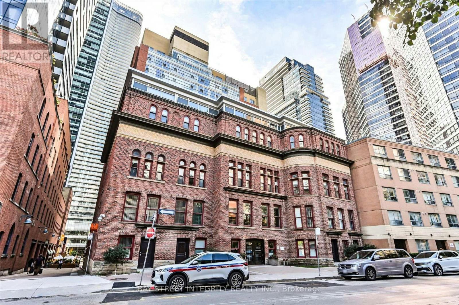 713-11 St Joseph Street, Toronto, ON, M4Y 3G4