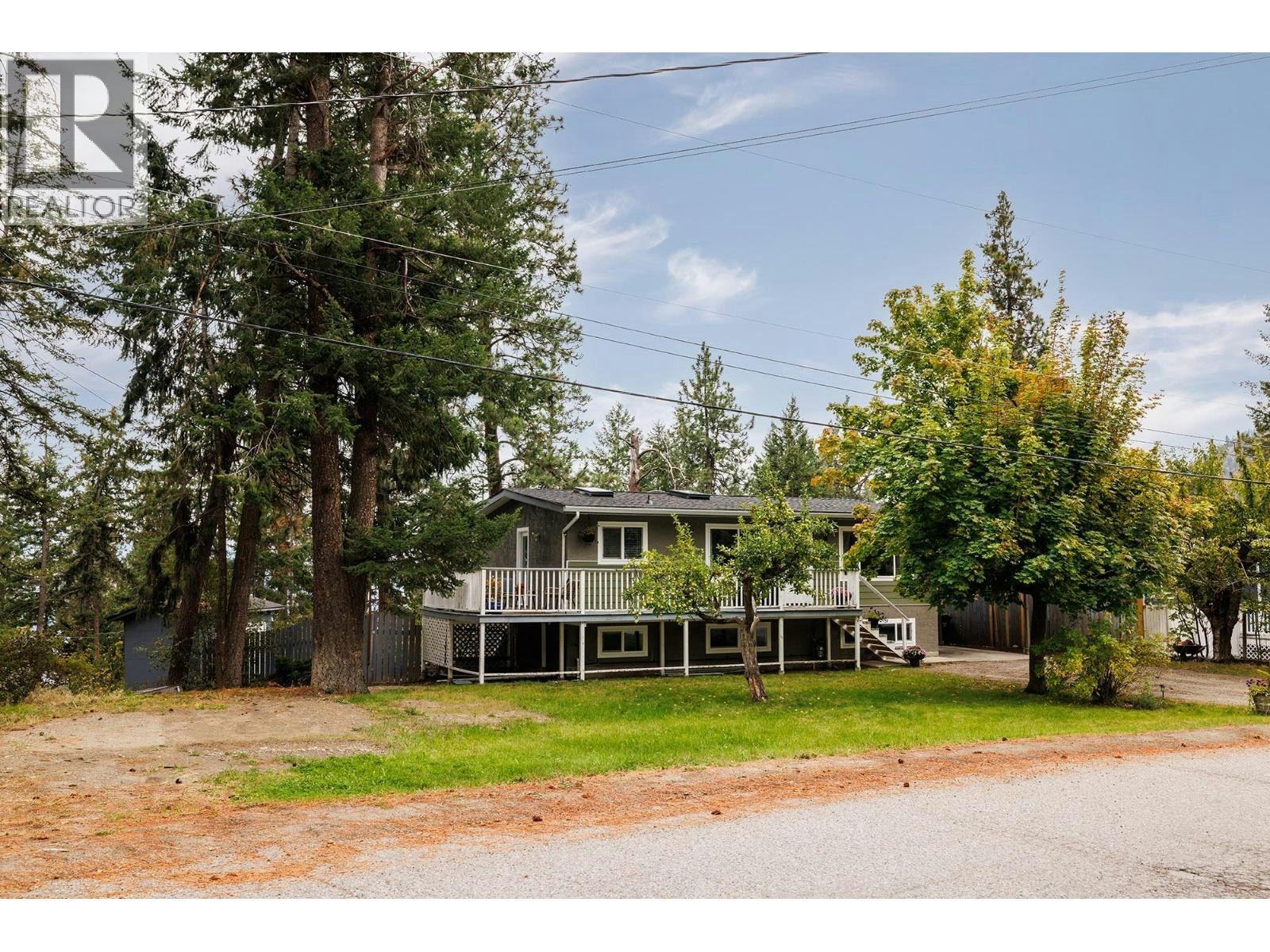 5215 Pineridge Road, Peachland, BC, V0H 1X8