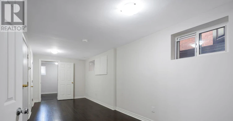 LOWER-72 Redwood Avenue, Toronto, ON, M4L 2S6 - 6