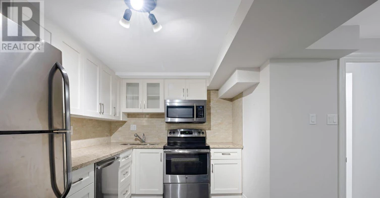 LOWER-72 Redwood Avenue, Toronto, ON, M4L 2S6 - 5