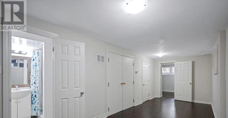 LOWER-72 Redwood Avenue, Toronto, ON, M4L 2S6 - 8