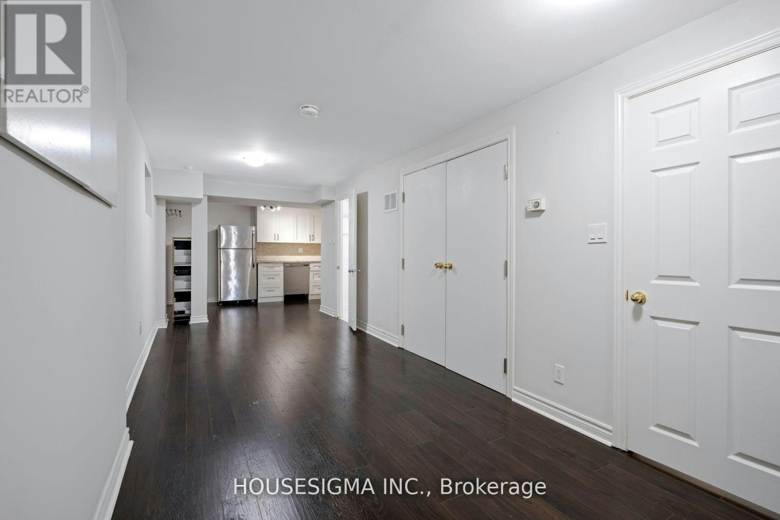 LOWER-72 Redwood Avenue, Toronto, ON, M4L 2S6 - 3