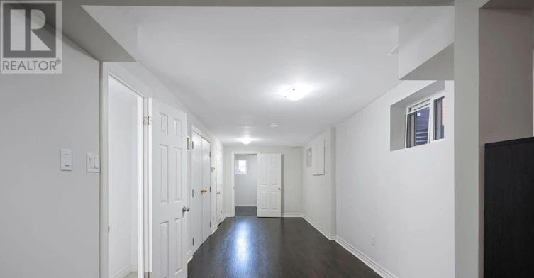 LOWER-72 Redwood Avenue, Toronto, ON, M4L 2S6 - 7