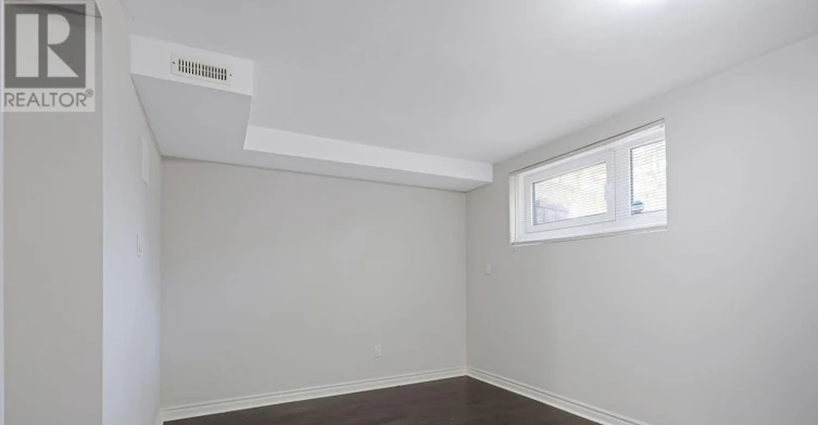LOWER-72 Redwood Avenue, Toronto, ON, M4L 2S6 - 12