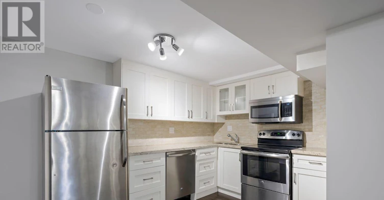 LOWER-72 Redwood Avenue, Toronto, ON, M4L 2S6 - 4
