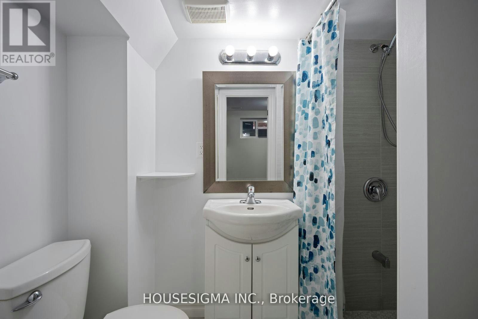 LOWER-72 Redwood Avenue, Toronto, ON, M4L 2S6 - 9