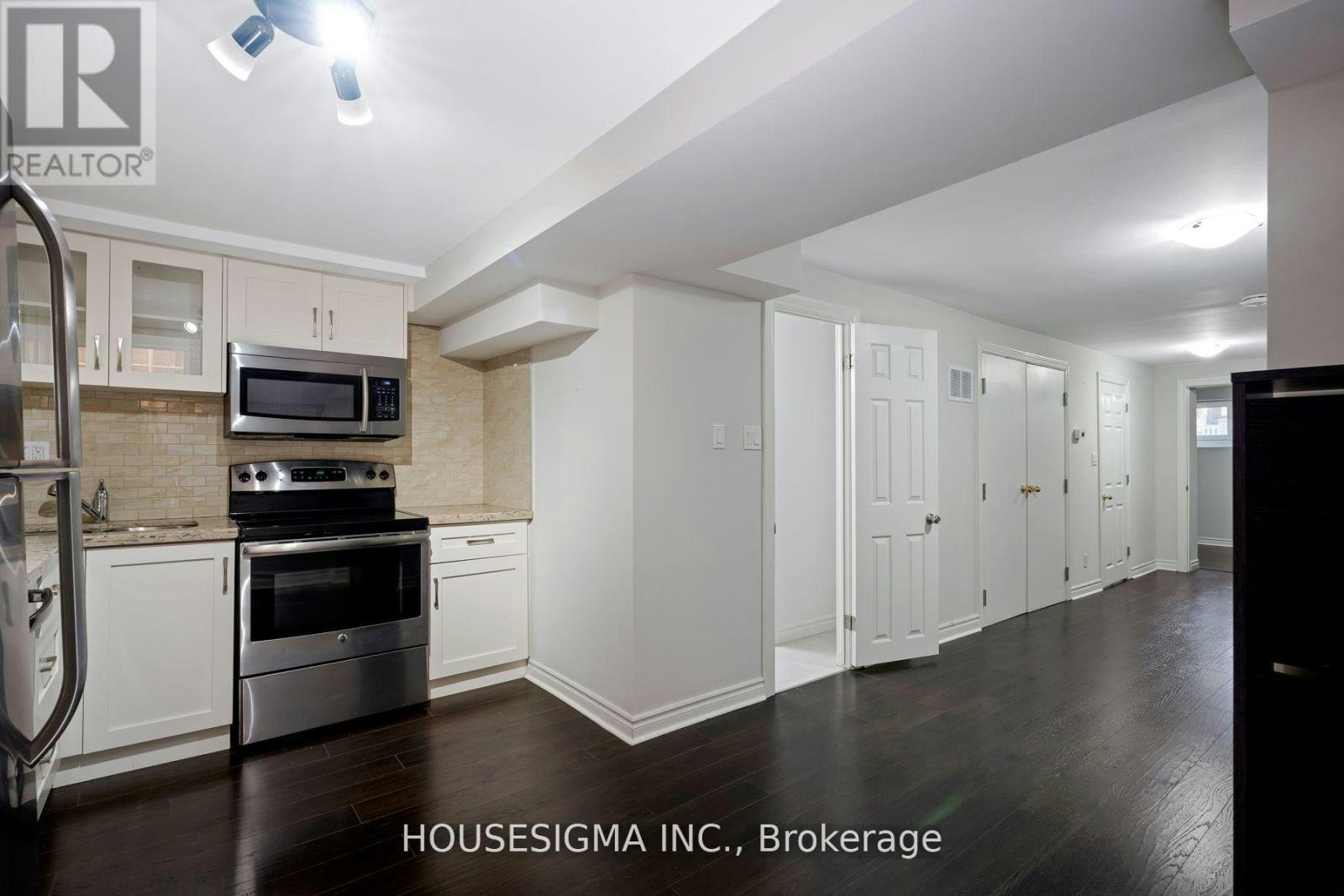 LOWER-72 Redwood Avenue, Toronto, ON, M4L 2S6 - 2