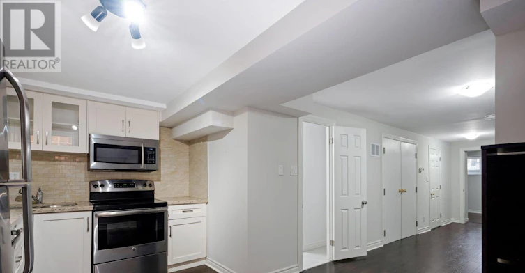LOWER-72 Redwood Avenue, Toronto, ON, M4L 2S6 - 2