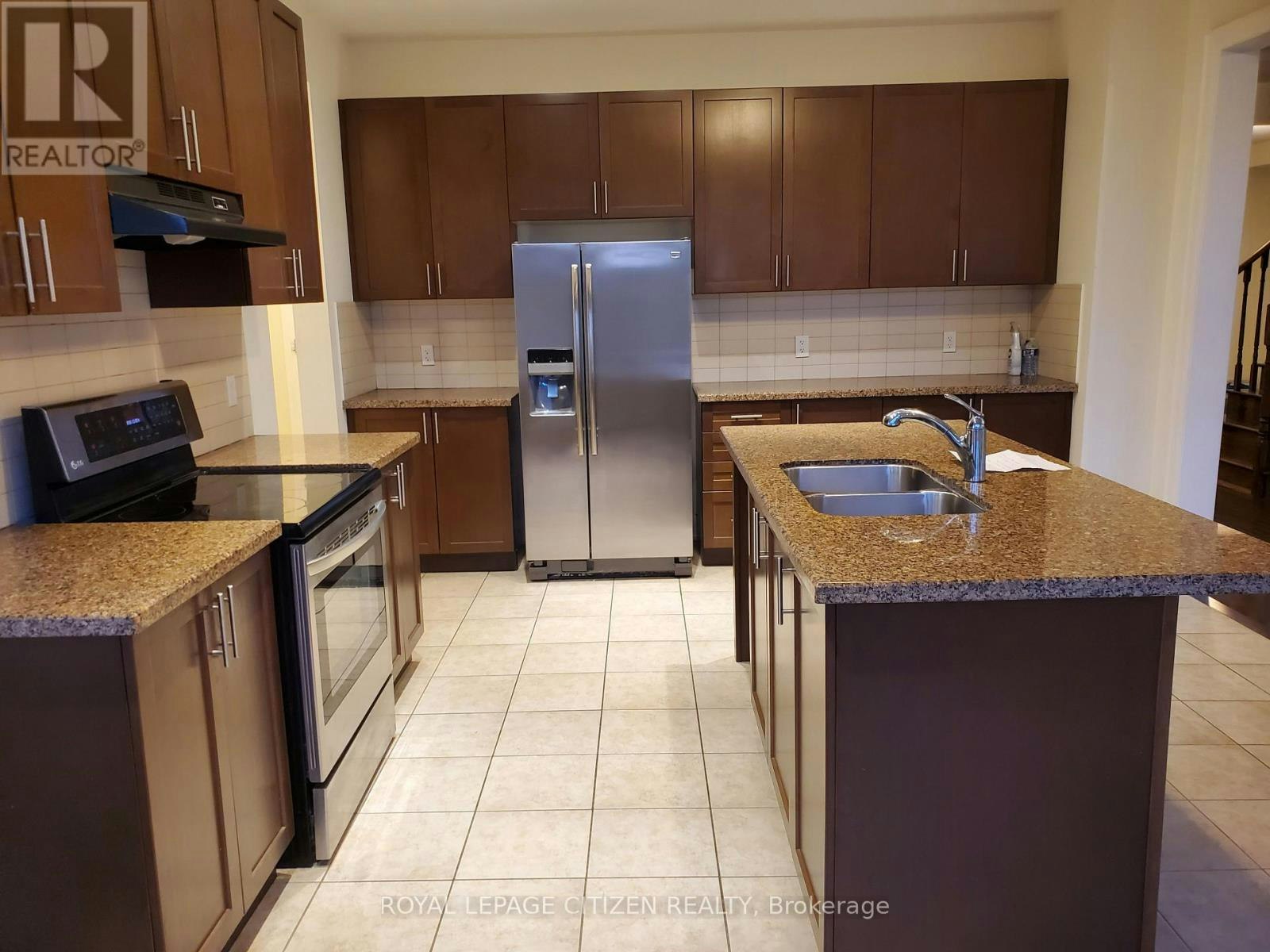211 Symington Avenue, Oshawa, ON, L1L 0J8 - 5