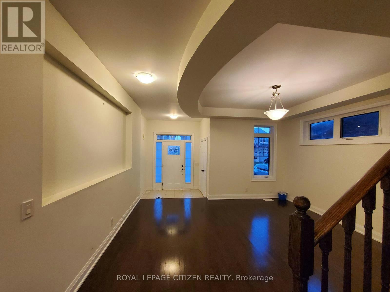 211 Symington Avenue, Oshawa, ON, L1L 0J8 - 2