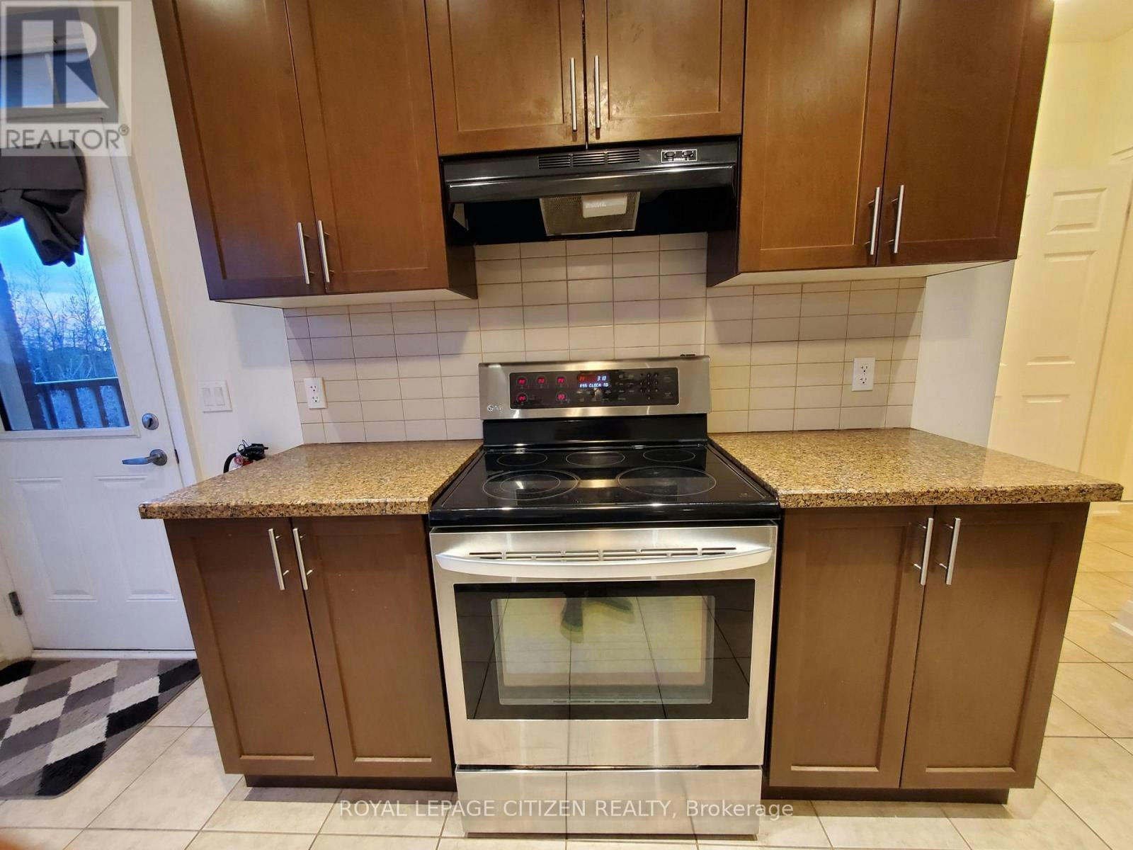 211 Symington Avenue, Oshawa, ON, L1L 0J8 - 7