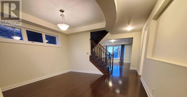 211 Symington Avenue, Oshawa, ON, L1L 0J8