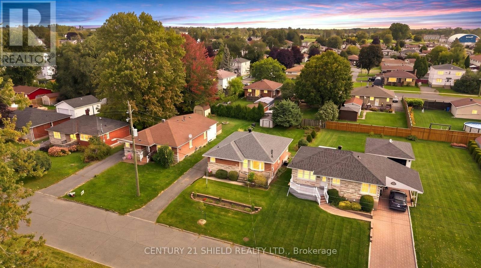 1303 Lascelle Avenue, Cornwall, ON, K6H 3K9