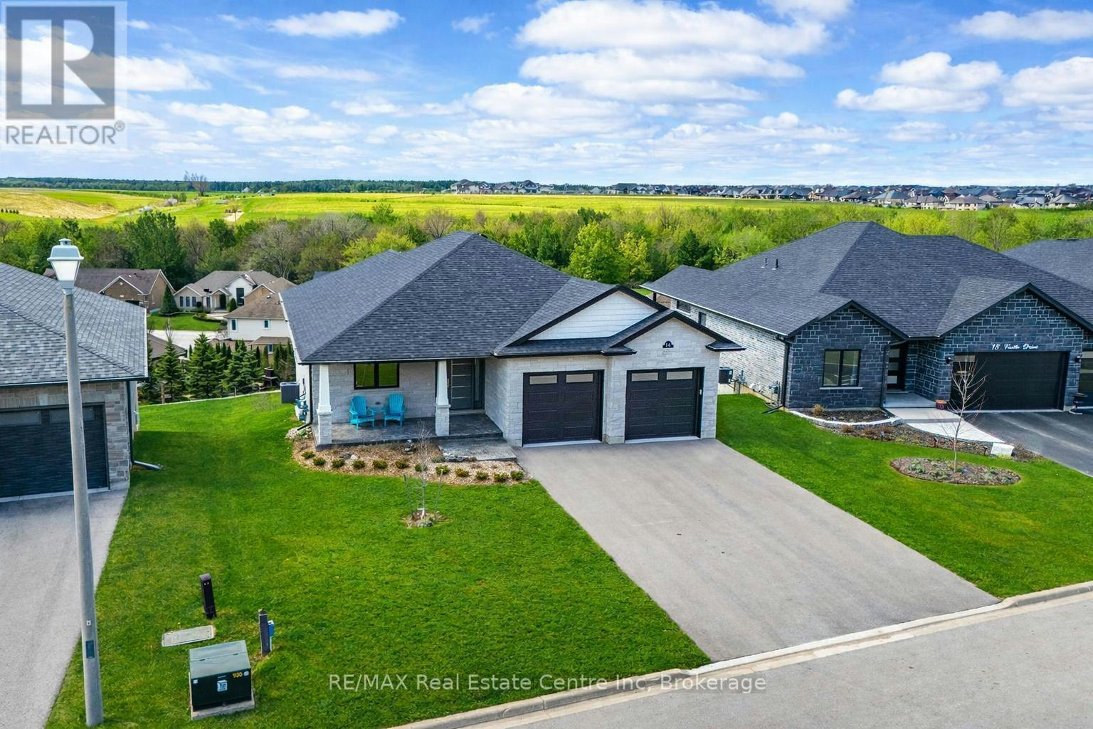 14 Faith Drive, Mapleton, ON, N0G 1P0