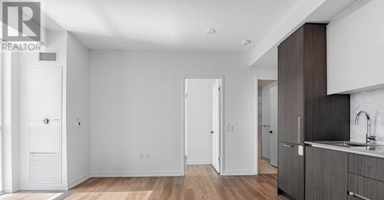 1802-225 Commerce Street, Vaughan, ON, L4K 5Z7 - 10