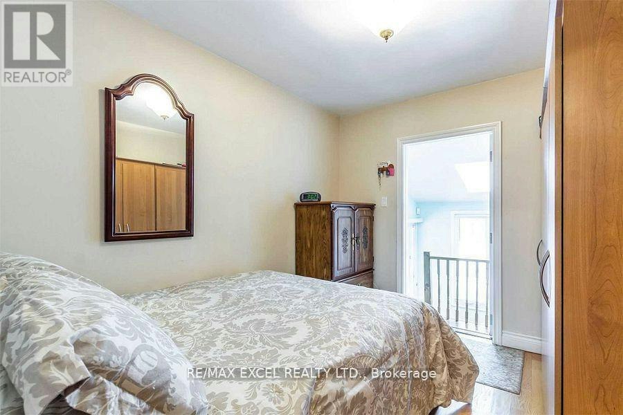 416 Rimilton Avenue, Toronto, ON, M8W 2G3 - 13