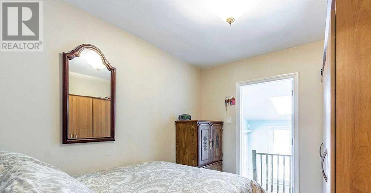 416 Rimilton Avenue, Toronto, ON, M8W 2G3 - 13