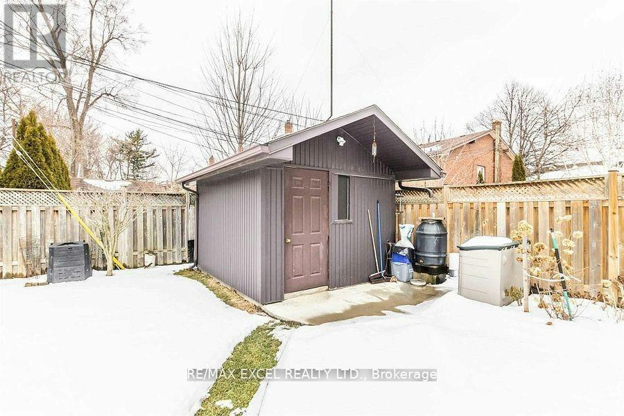 416 Rimilton Avenue, Toronto, ON, M8W 2G3 - 26