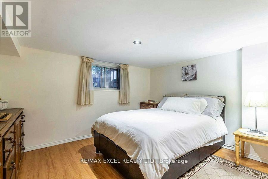 416 Rimilton Avenue, Toronto, ON, M8W 2G3 - 19