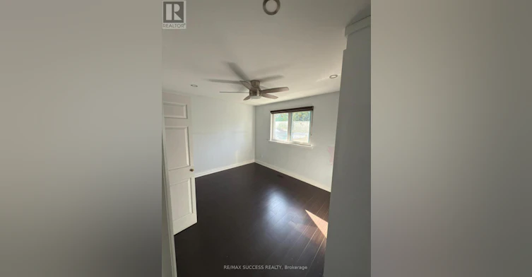 3043 Coral Drive, Mississauga, ON, L4T 1Z2 - 4