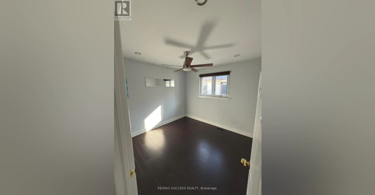 3043 Coral Drive, Mississauga, ON, L4T 1Z2 - 3