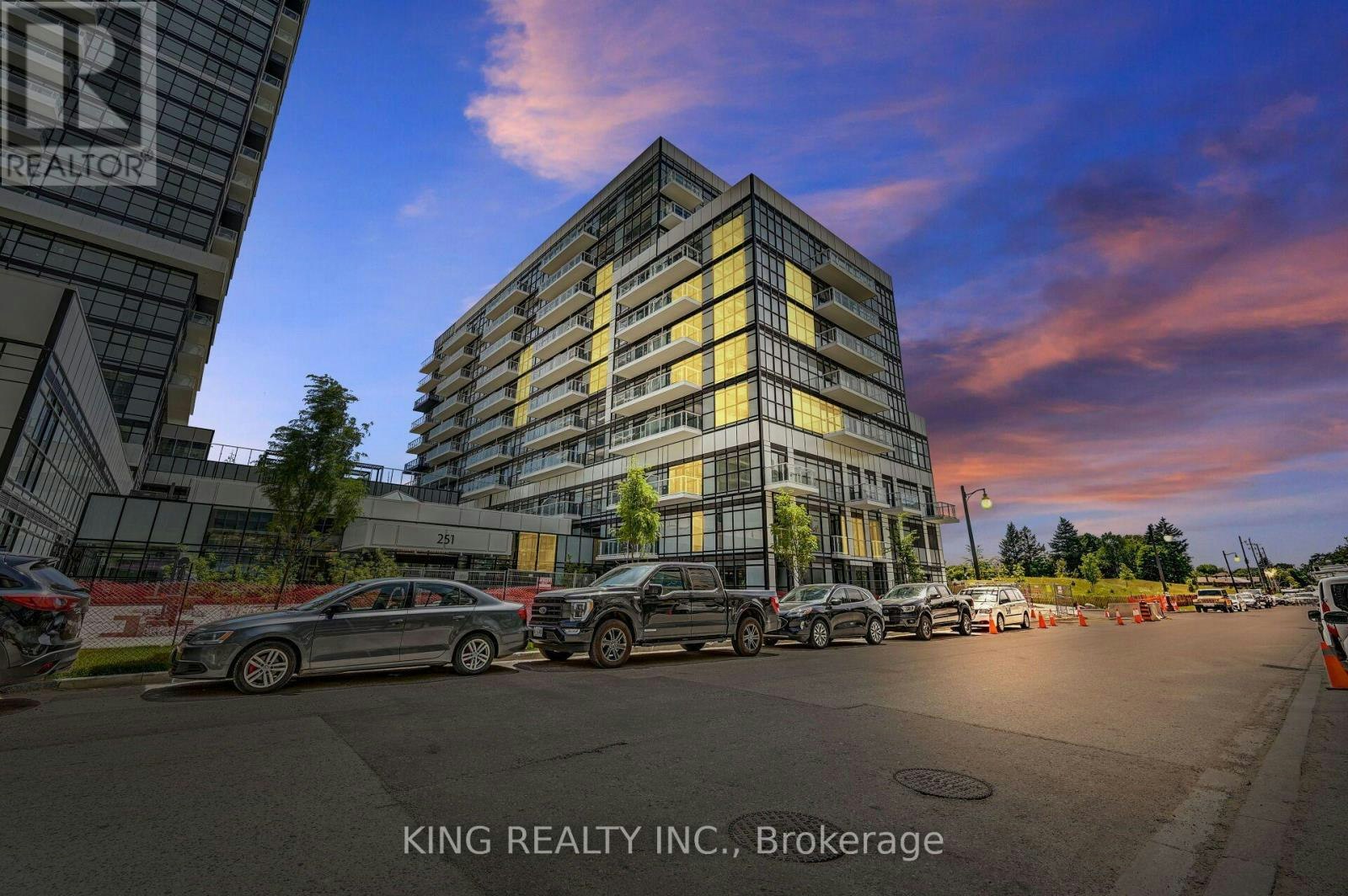 133-251 Manitoba Street, Toronto, ON, M8Y 0C7
